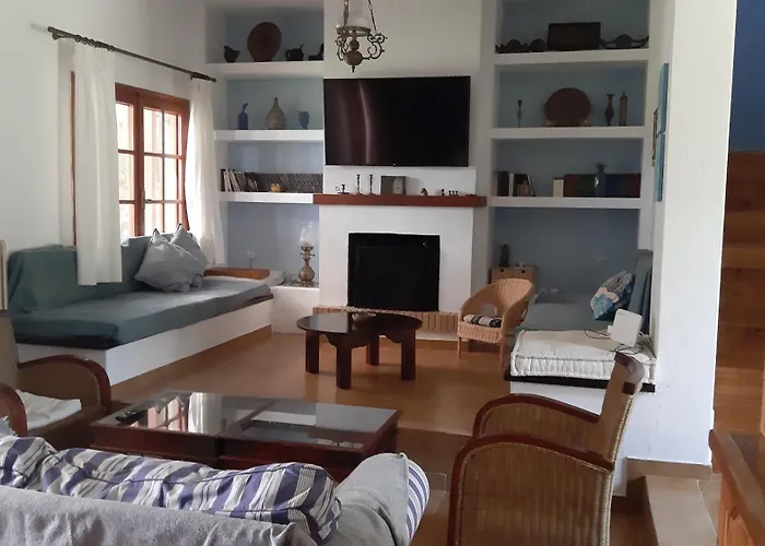 Seafront Joan Villa Nea Skioni